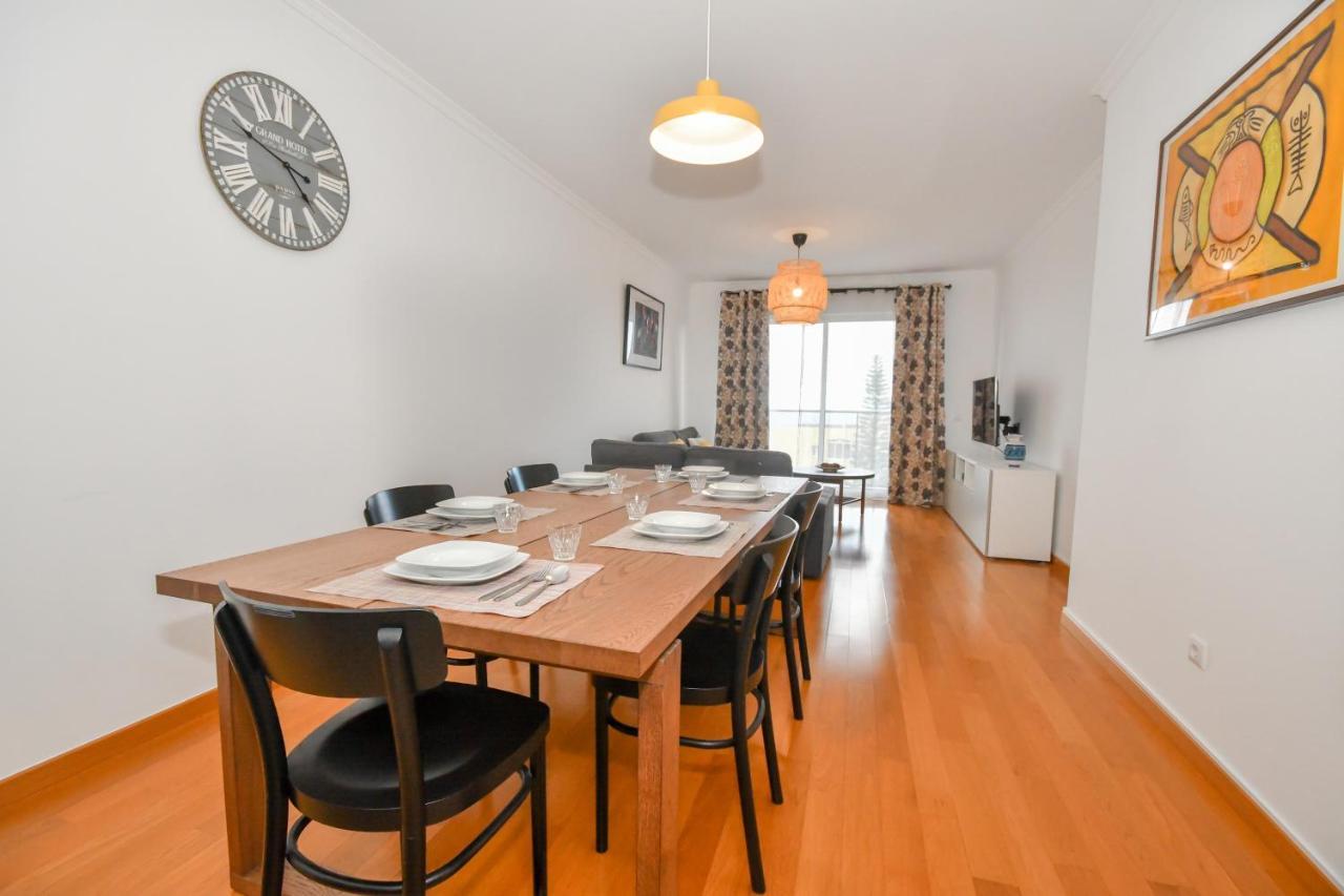Spacious 3 Bedroom By The Beach Caniço Zewnętrze zdjęcie